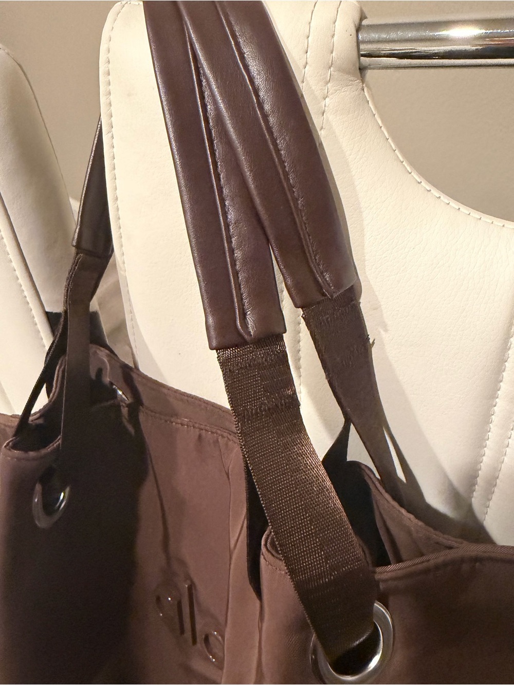 Alo brown tote bag with leather shoulder - Picture 8 of 8